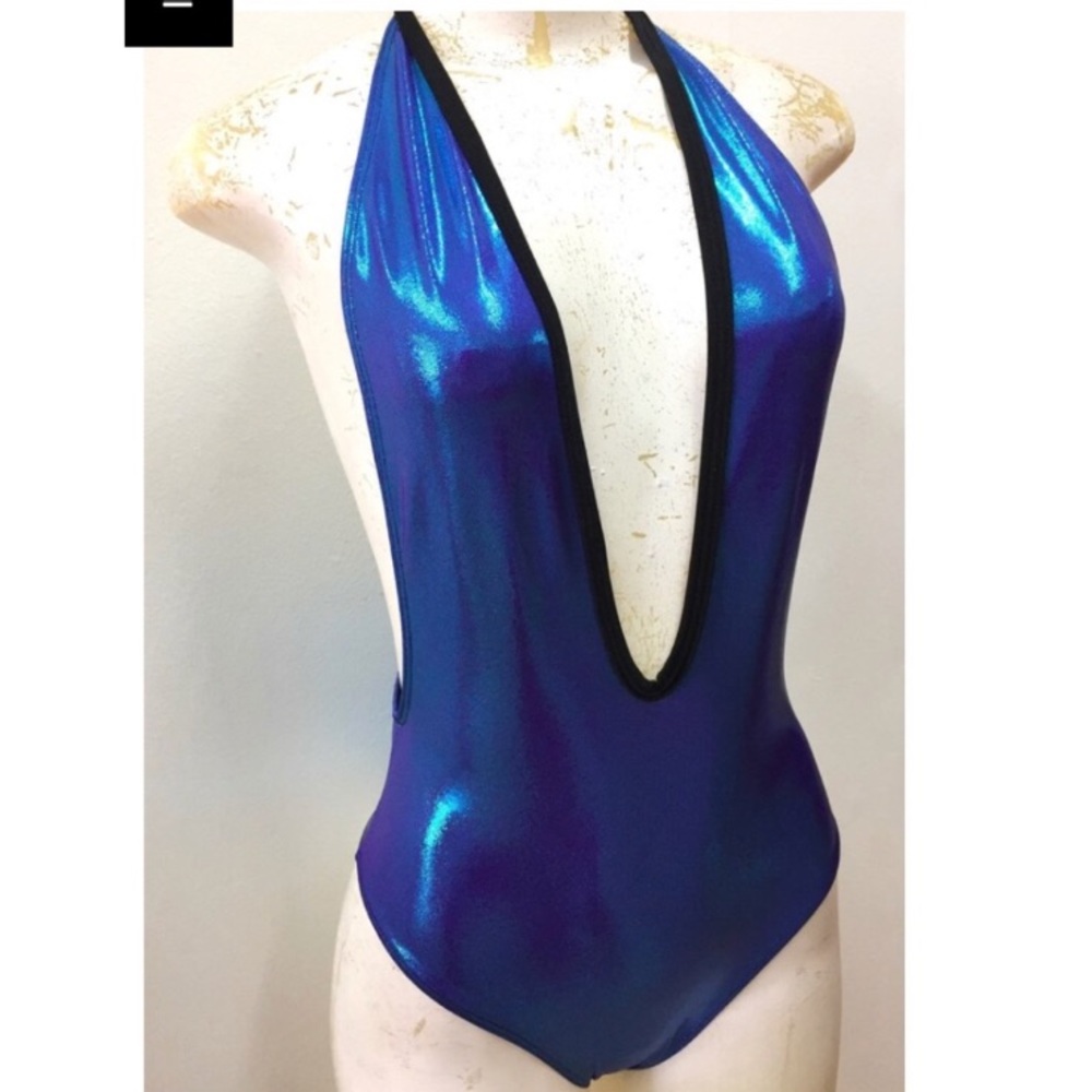 Mi gente deep cut bodysuit - Picture 3 of 6